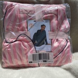 Victoria’s Secret Satin Shorts Pajama Set💕